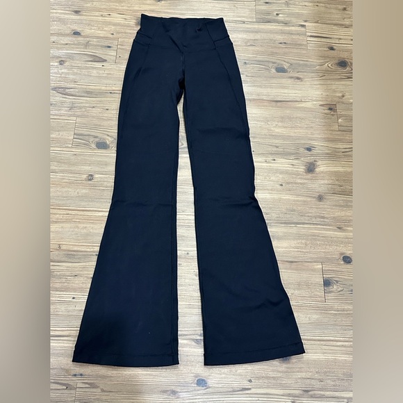Lululemon groove flare pants - Picture 1 of 3